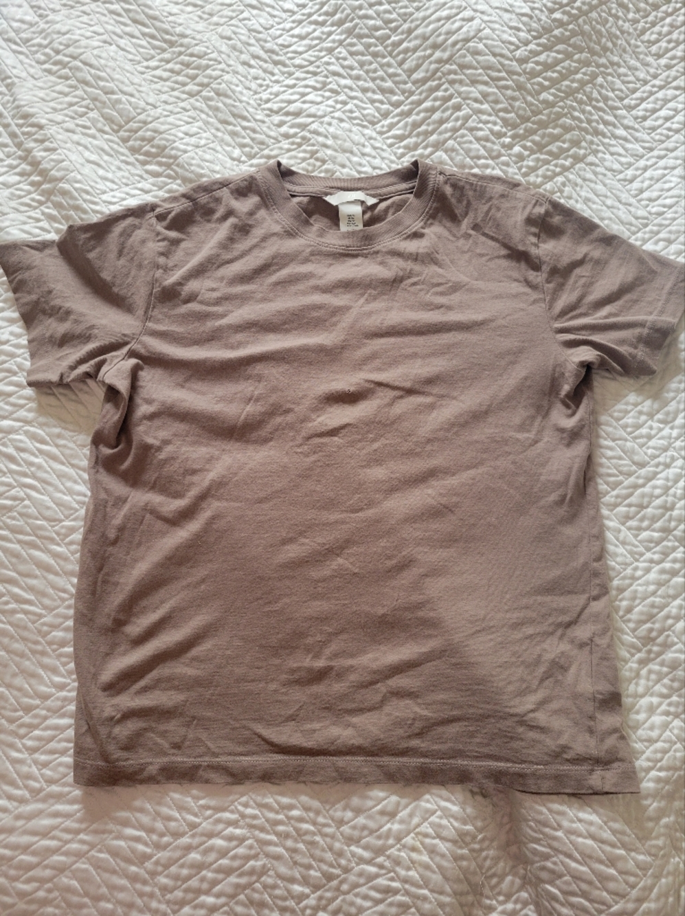 H&M basic short sleeve tee in a soft brown tone - Picture 3 of 5